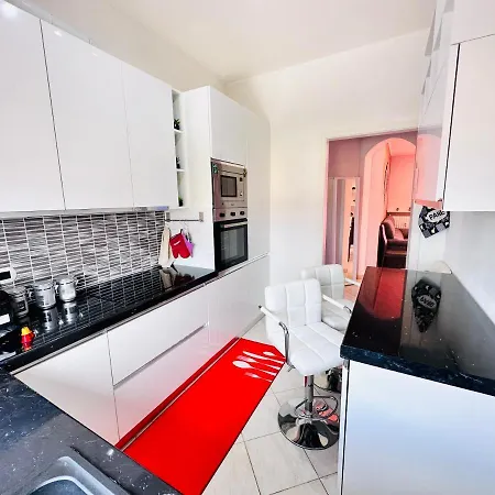 Di Classe Con Parcheggio Gratuito Appartement Varèse